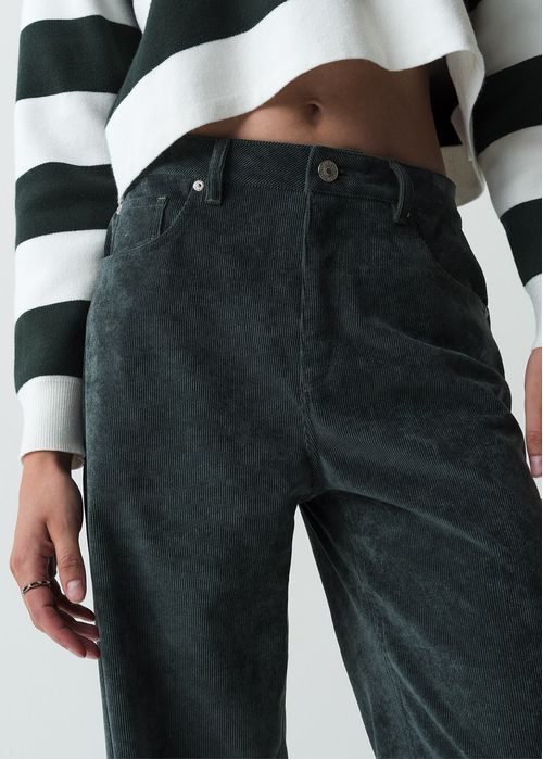 Pantalón Wide Leg fit en corduroy