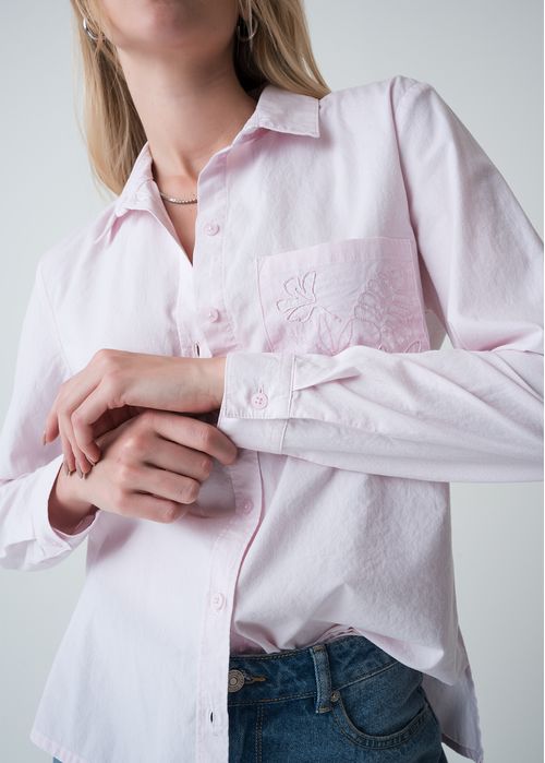 Camisa manga larga con detalles bordados