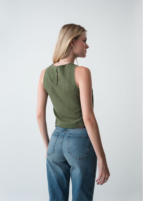 Camisa manga sisa con detalles bordados