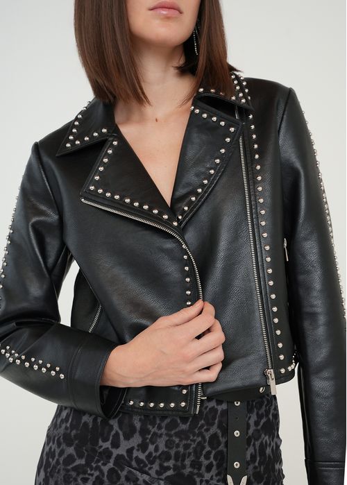 Chaqueta efecto cuero con taches