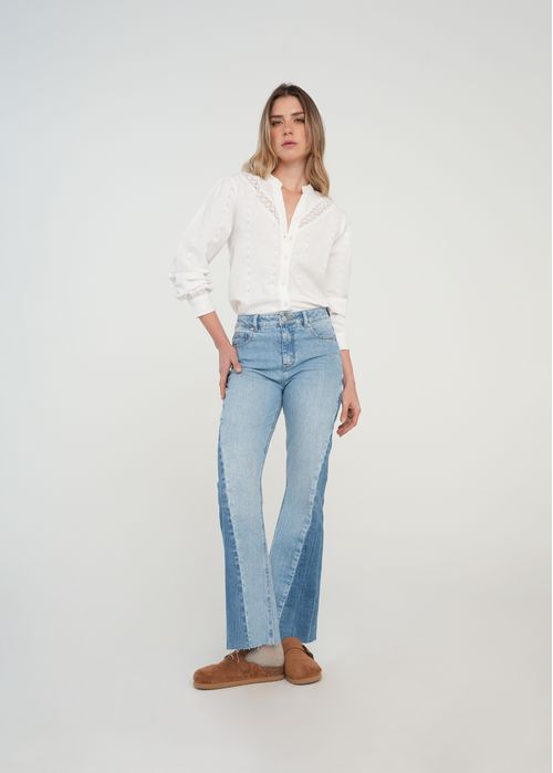 Camisa manga larga con detalles desagujados