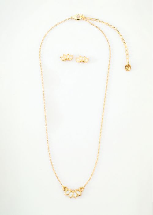 Set de collar con aretes