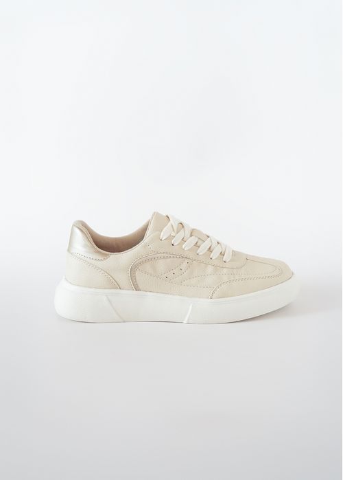 Tenis clásicos claros