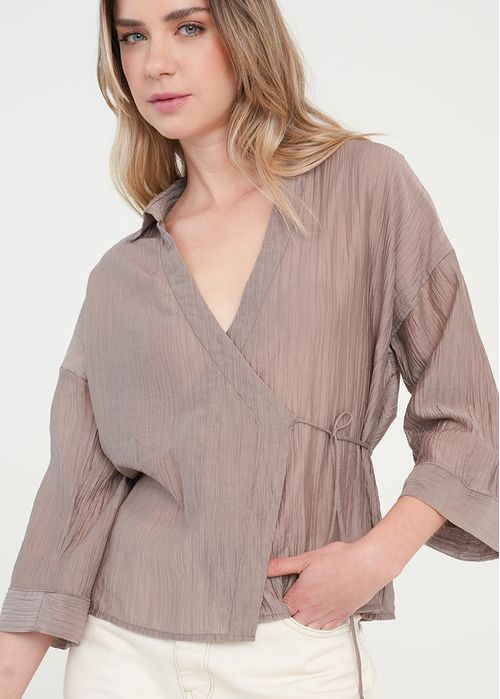 Camisa manga larga con transparencia