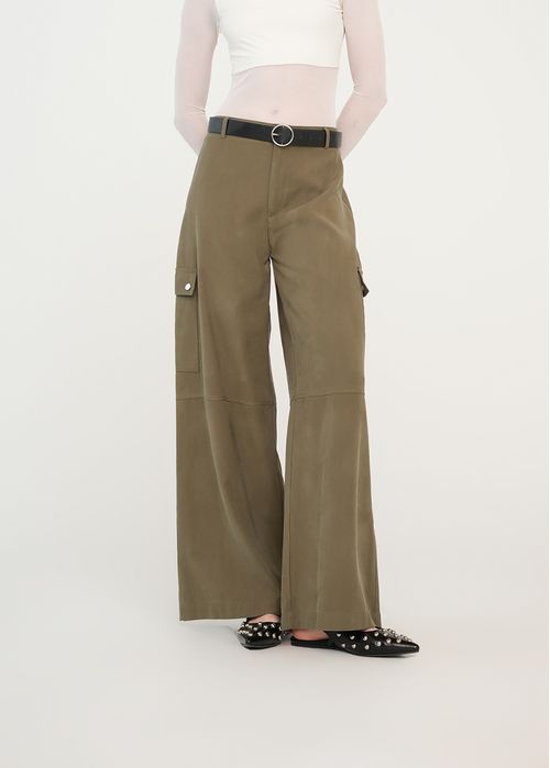 Pantalón Palazzo con bolsillos diagonales