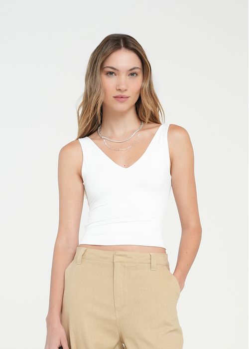 Camiseta con escote en espalda