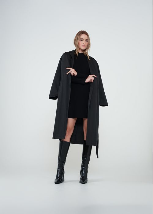 Vestido corto de manga larga