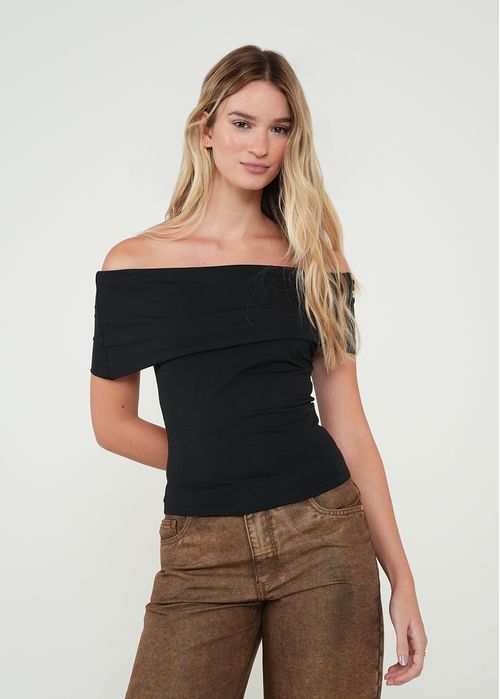 Camiseta slim hombro caído