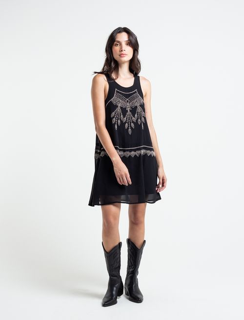 Vestido con abertura en espalda