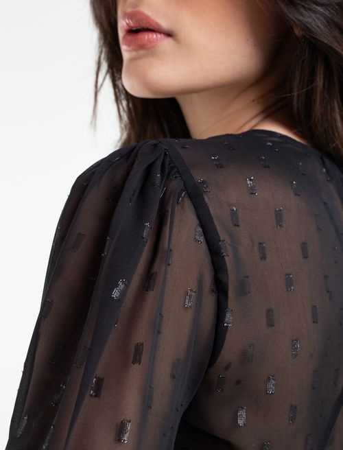 Camisa con transparencia