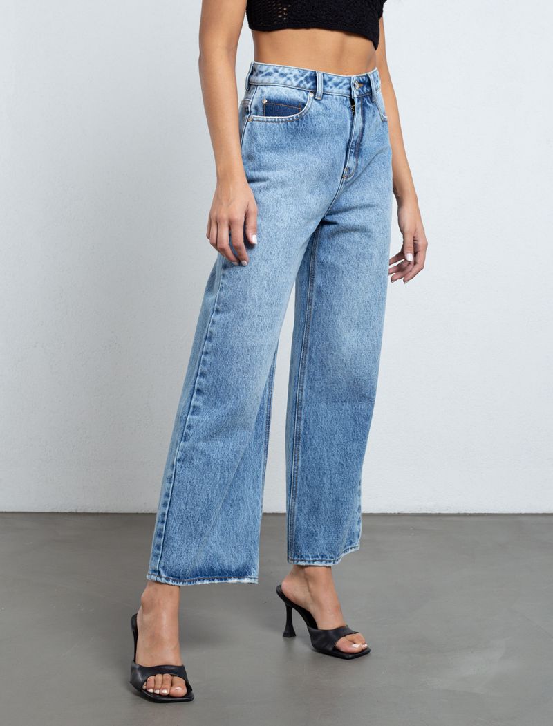 Jean Wide leg fit con desgastes localizados